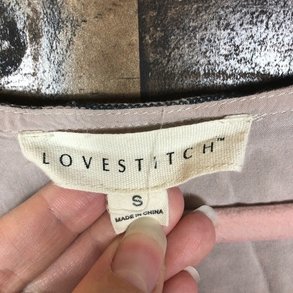 Love stitch top Womens size small - Picture 3 of 6